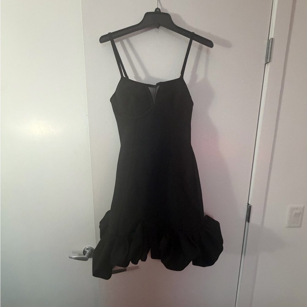 Elegant Black Ruffle Hem Dress
